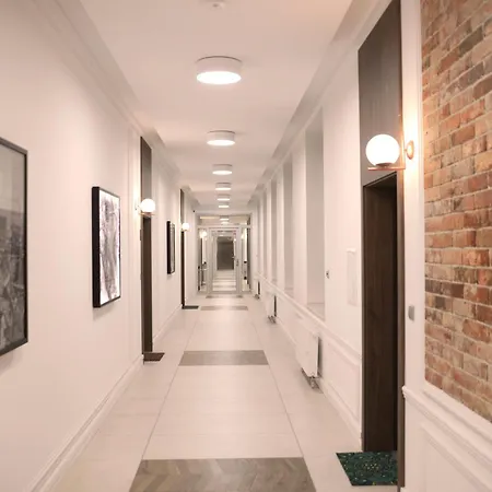 아파트 In Historic Heart Of *